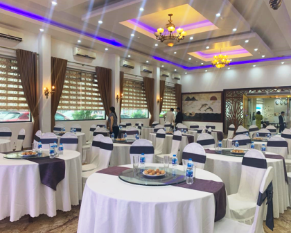 Tổ chức sự kiện & hội nghị